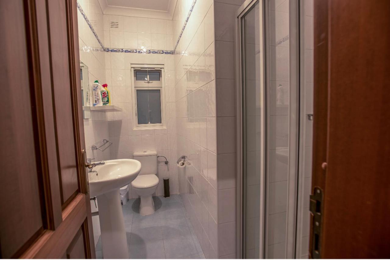 Bugibba Square Seaview 3 Bedroom Apartment San Pawl il-Baħar Kültér fotó